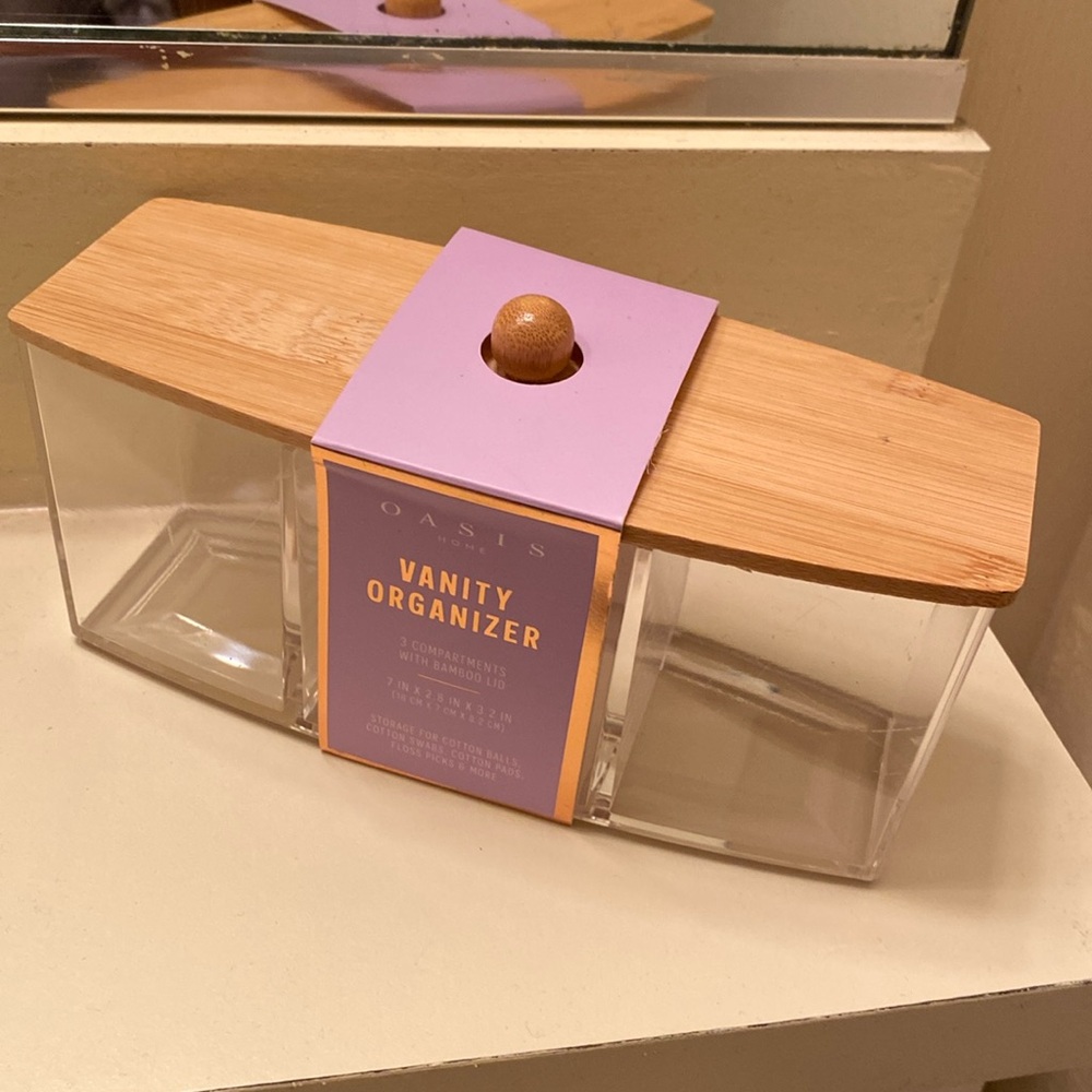 Oasis Vanity organizer